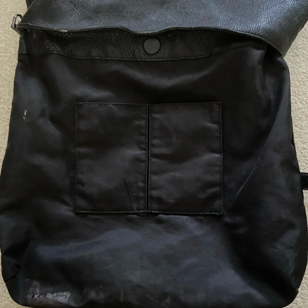 Rebecca Minkoff Slim Regan Hobo black 100% leather bag, zip pocket inside